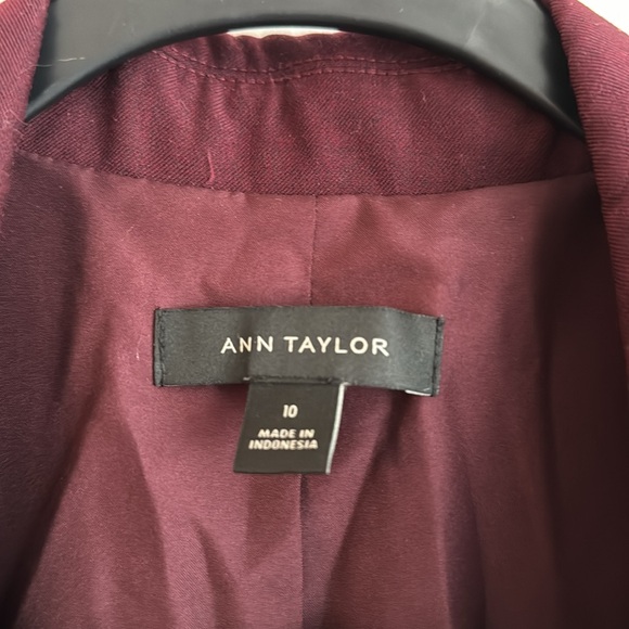 Unique Maroon/Black Full Women’s Suit - Picture 3 of 9